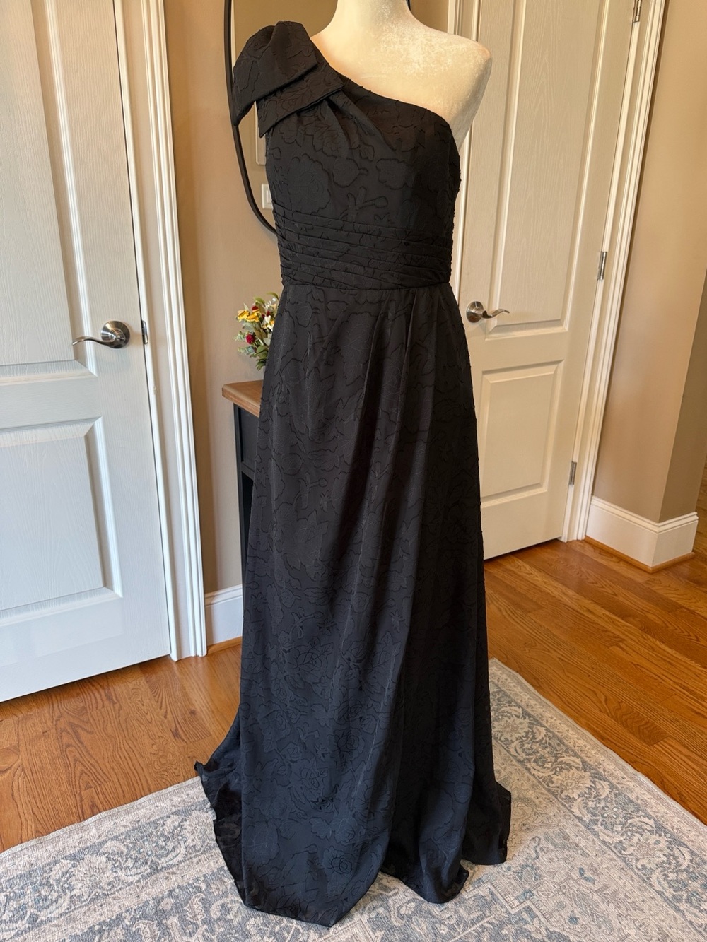 NWT Azazie Easton Black Floral Burnout One Shoulder Gown A10